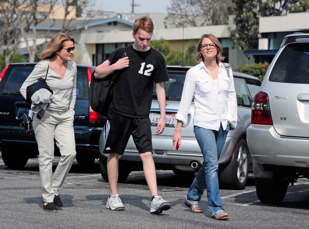 Jodie Foster Steps Out With Son and Ex - E! Online